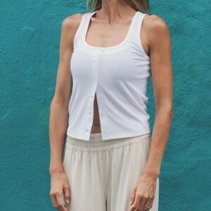 Pose Cardigan Tank - Vuori - small